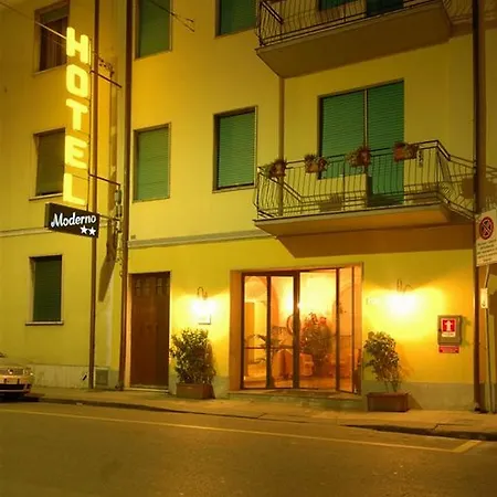 Moderno Pisa